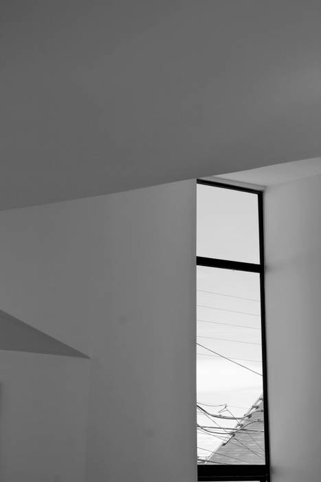 CASA X , Francisco Parada Arquitectos Francisco Parada Arquitectos Pasillos, halls y escaleras minimalistas