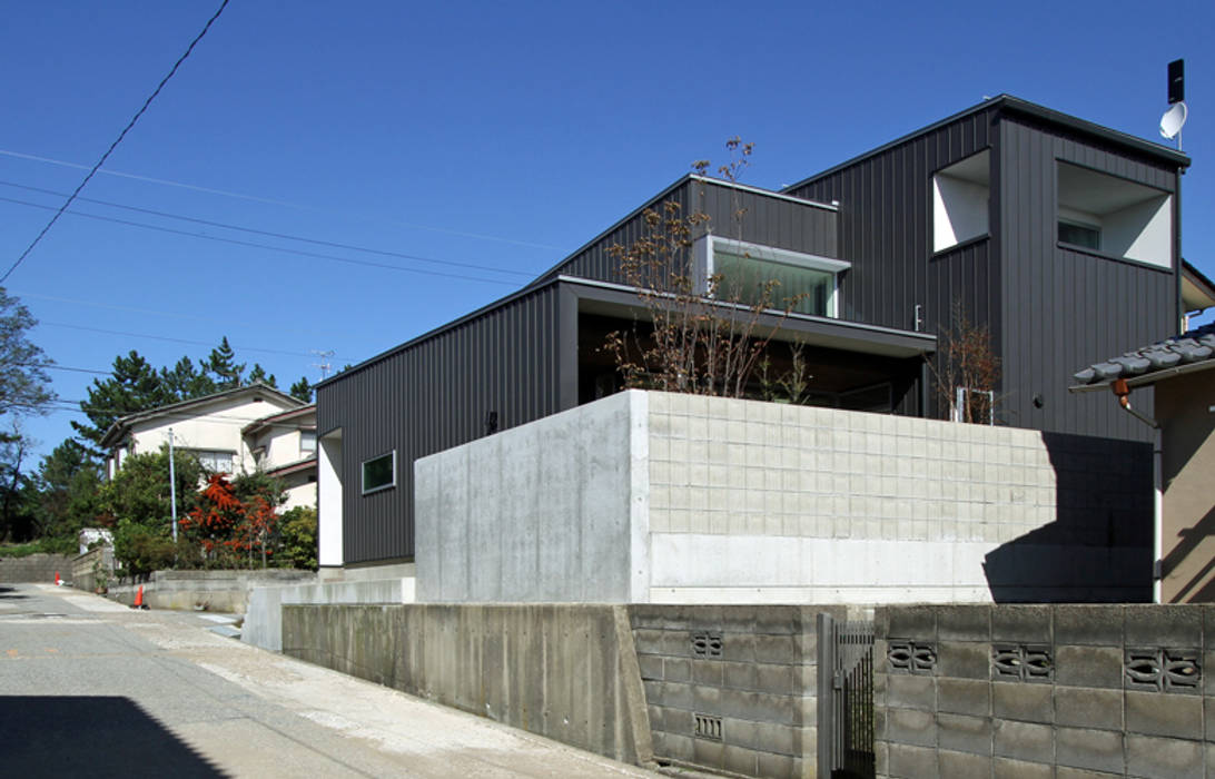 向陽台の家, 福田康紀建築計画 福田康紀建築計画 Casas escandinavas