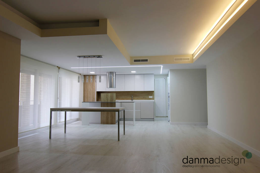 Vivienda Nórdica - Pureza y Simplicidad Danma Design Cocinas de estilo escandinavo Derivados de madera Transparente