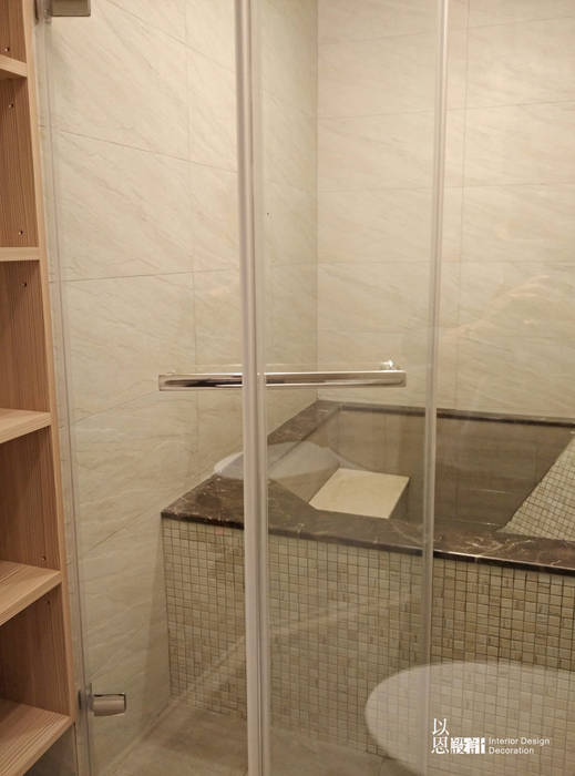 共用衛浴 以恩室內裝修設計工程有限公司 現代浴室設計點子、靈感&圖片