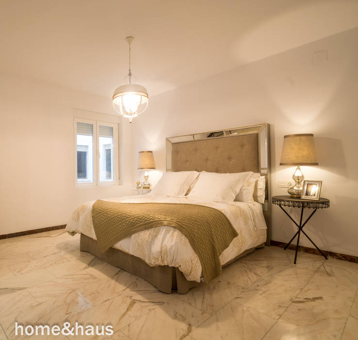 Reportaje fotográfico en piso reformado en Granada, Home & Haus | Home Staging & Fotografía Home & Haus | Home Staging & Fotografía Moderne Schlafzimmer Weiß