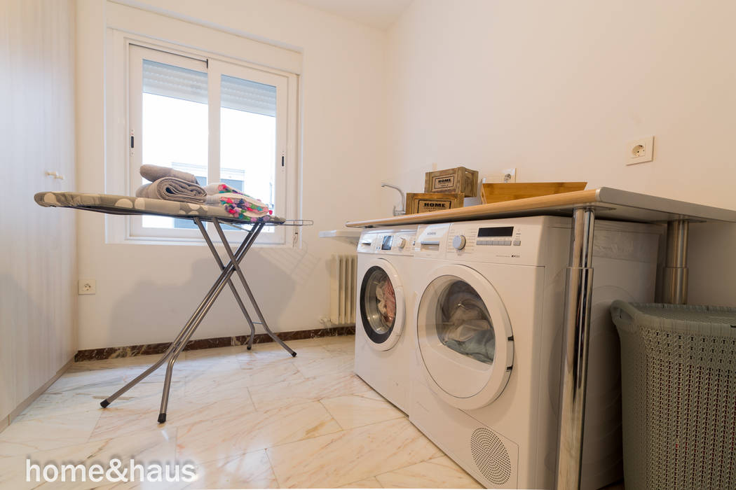 Reportaje fotográfico en piso reformado en Granada, Home & Haus | Home Staging & Fotografía Home & Haus | Home Staging & Fotografía Moderne Küchen Weiß