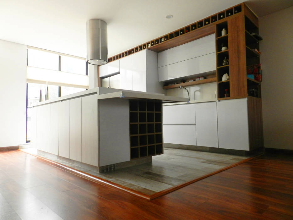 Apartamento Circunvalar, BIANCO BIANCO Cucina moderna Truciolato