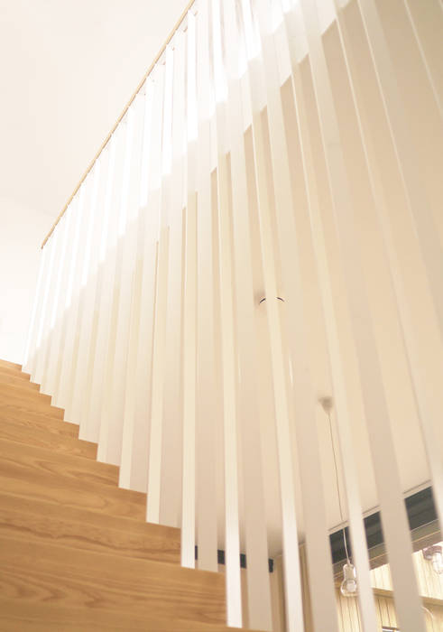 Z-trap Joyce Flendrie | Interieur & Design Moderne gangen, hallen & trappenhuizen