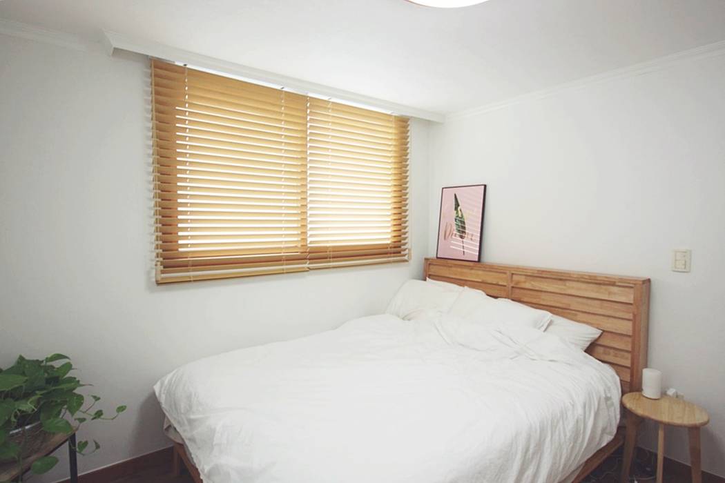 [홈라떼] 삼성동 18평 투룸 빌라 싱글녀 홈스타일링 , homelatte homelatte Modern Bedroom