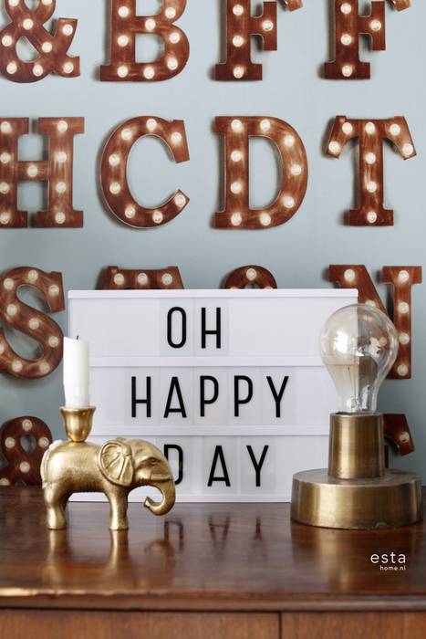 vliesbehang houten licht letters vintage blauw en sepia bruin ESTAhome.nl Eclectische muren & vloeren behang,estahome,marquee,vintage,Behang