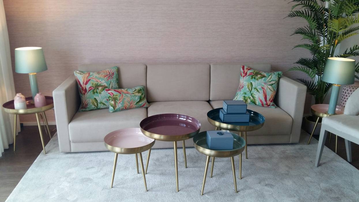 homify Living room Copper/Bronze/Brass