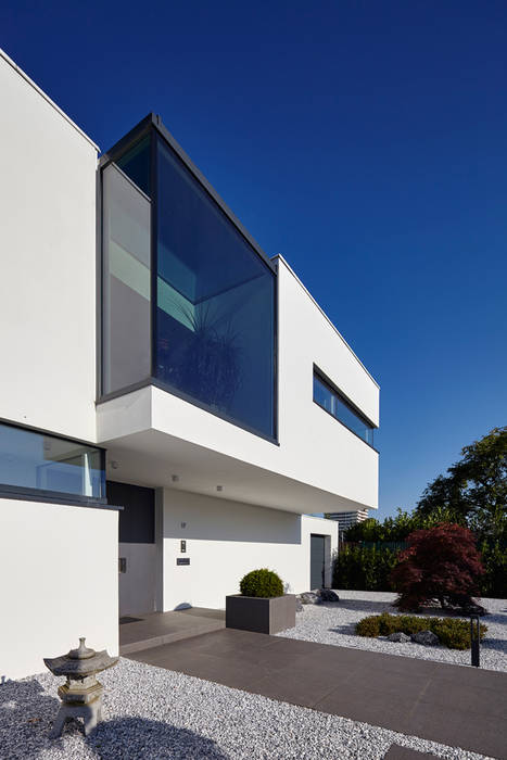 Uberdachter Eingangsbereich Moderne Hauser Von Falke Architekten Modern Homify