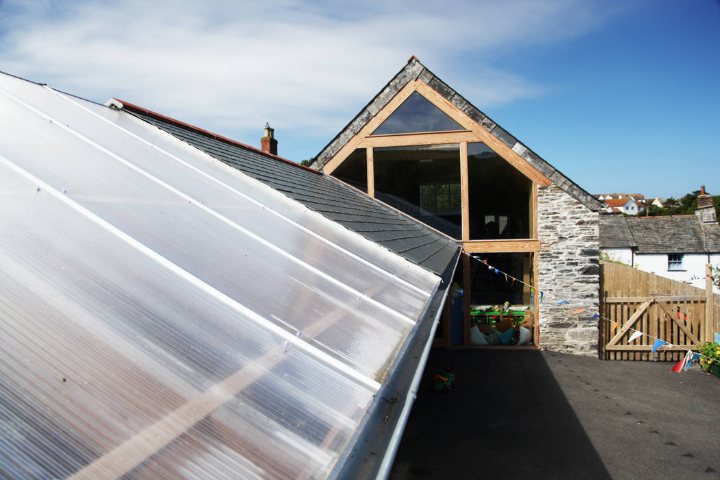 Boscastle Pre-school roof Innes Architects Commercial spaces Wood Wood effect Schools