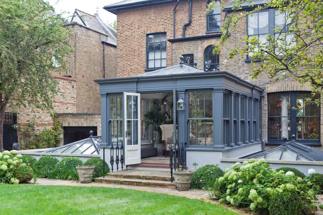 Dual Level Orangery and Rooflights Transform a London Townhouse Vale Garden Houses Nhà kính phong cách chiết trung