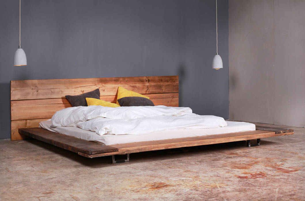 Unikate Eichen- und Bauholzträume, FraaiBerlin GmbH FraaiBerlin GmbH Modern style bedroom Beds & headboards