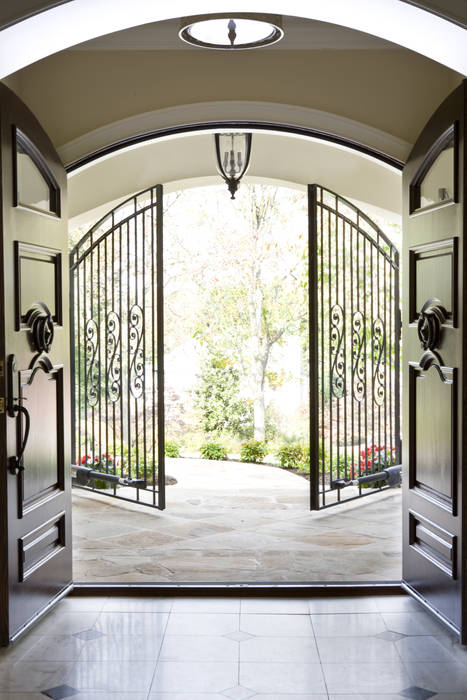 Caribbean Dream - Custom Entry Door & Gate Lorna Gross Interior Design Classic style windows & doors