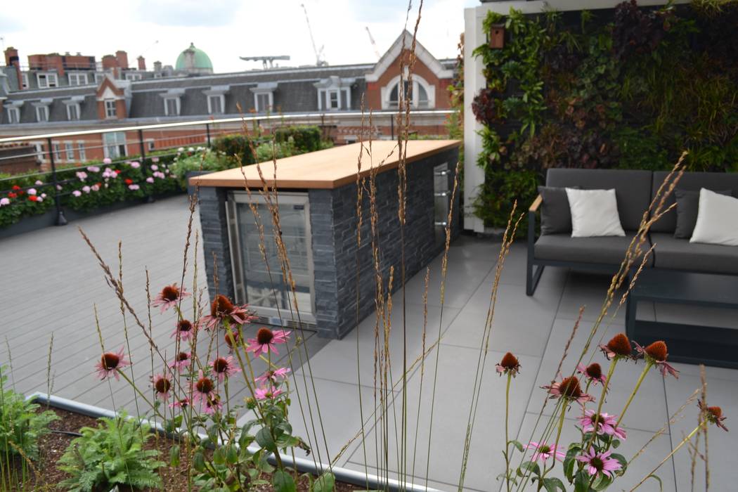 Ganton Street Roof Terrace London Aralia Commercial spaces Tiles rooftop terrace,rooftop garden,outdoor workplace,outdoor living,outdoor kitchen,outdoor bar,outdoor fridge,outdoor oven,outdoor furniture,outdoor seating,garden furniture,Commercial Spaces