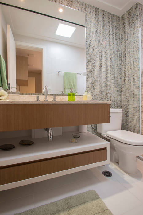 Eclectic style bathroom by Espaço Alessandra Luz Casa & Jardim Eclectic