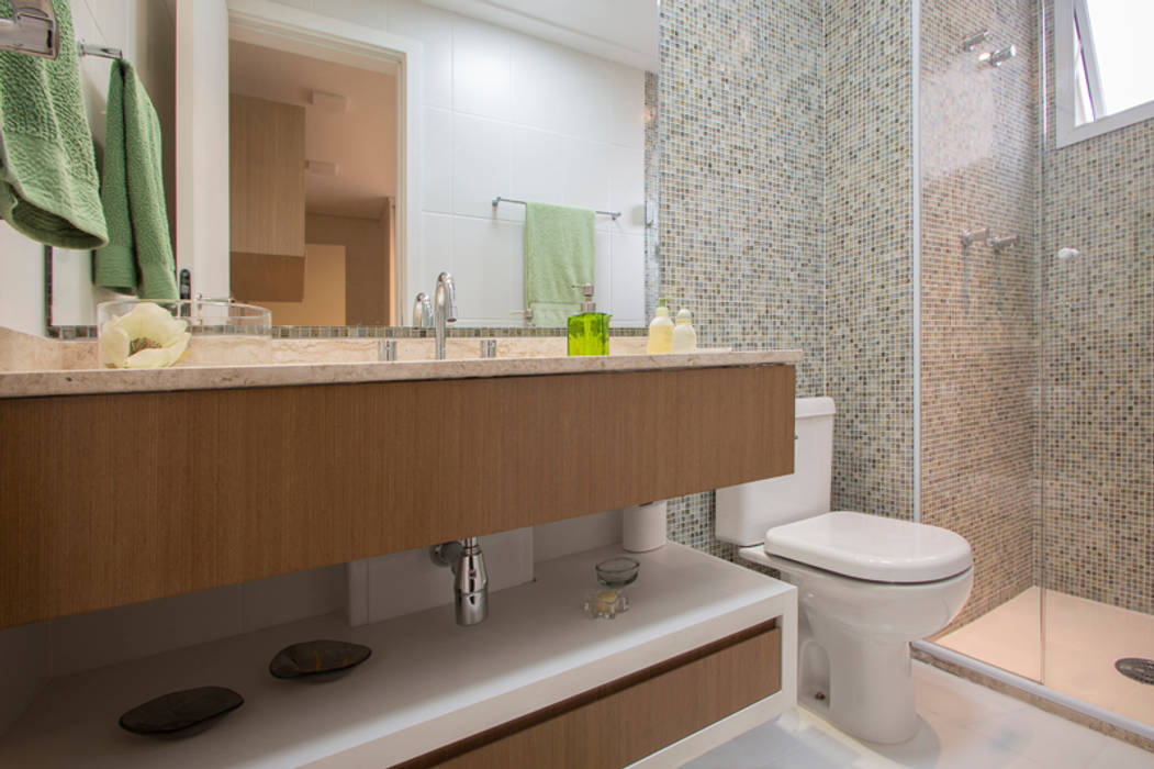 Eclectic style bathroom by Espaço Alessandra Luz Casa & Jardim Eclectic