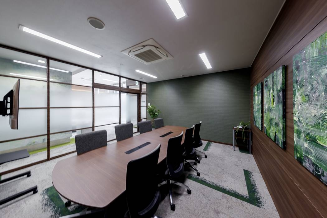 「自然がエネルギー」office ”つながる”がキーワード , 株式会社Juju INTERIOR DESIGNS 株式会社Juju INTERIOR DESIGNS Commercial spaces Wood Wood effect Office buildings