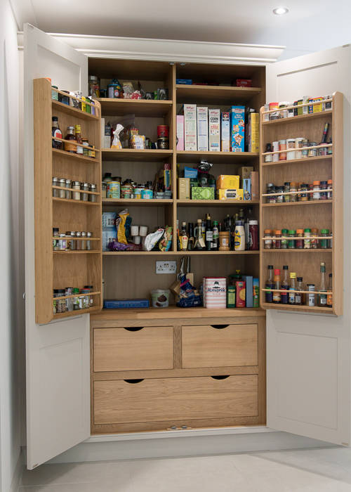 Beautiful bespoke kitchen in Hertfordshire by John Ladbury John Ladbury and Company Кухня bespoke,fresh,modern,johnladbury