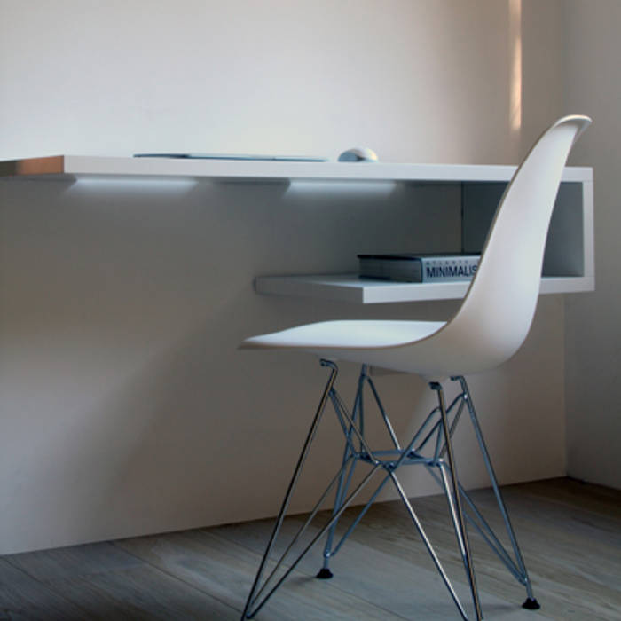 LA TRASFORMAZIONE DI UN APPARTAMENTO ANNI '60, T+T ARCHITETTURA T+T ARCHITETTURA Modern Study Room and Home Office