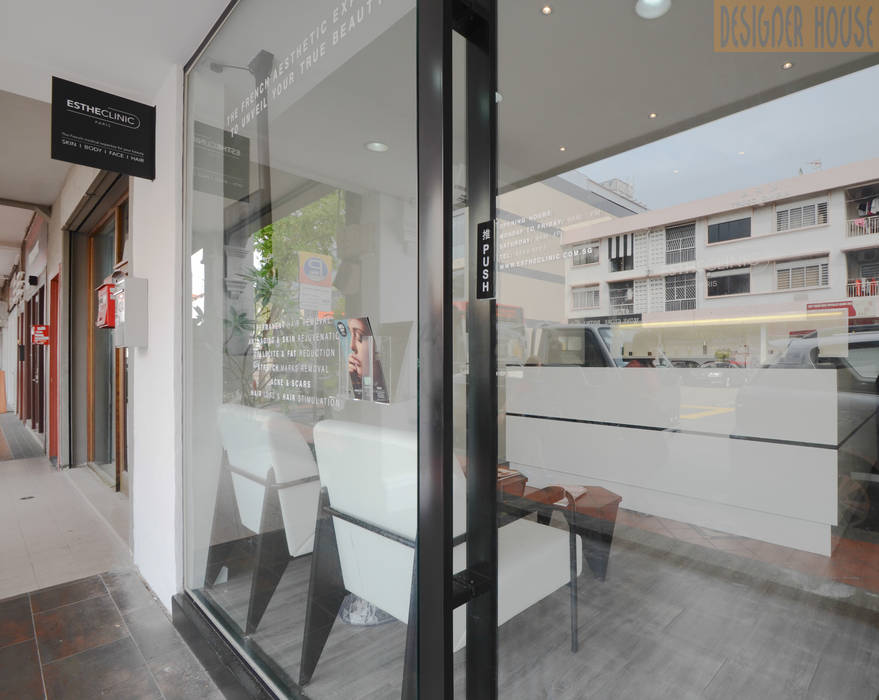 Commercial Project: ESTHECLINIC SINGAPORE (Joo Chiat), Designer House Designer House Cửa sổ & cửa ra vào phong cách thực dân