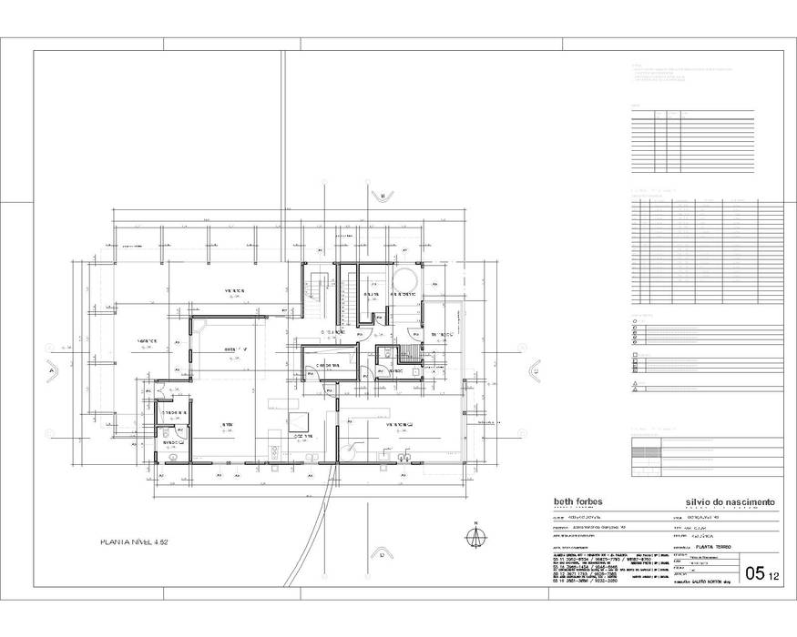 Projeto e Obra Residência Venâncios, Studio + Arquitetura e Urbanismo Studio + Arquitetura e Urbanismo Maisons coloniales Bois Effet bois