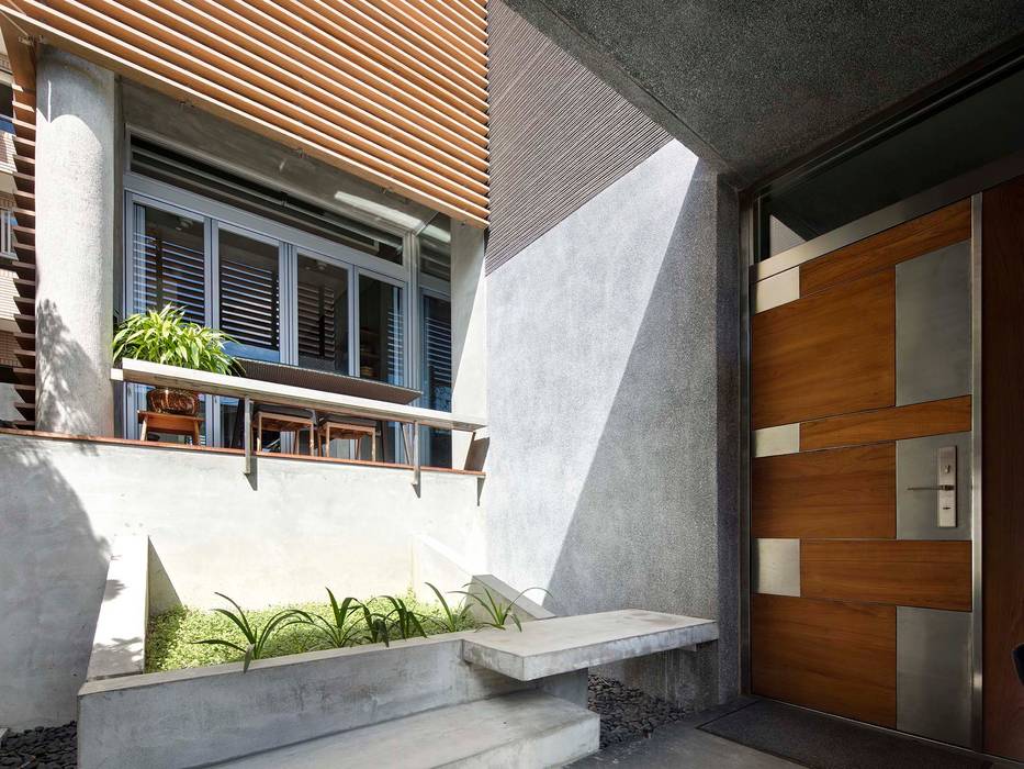 外玄關 前置建築 Preposition Architecture 現代房屋設計點子、靈感 & 圖片