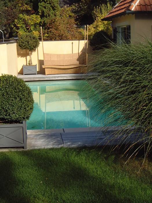 Romantischer Pool, Architektur Landschaft Garten Architektur Landschaft Garten Piscinas de estilo moderno