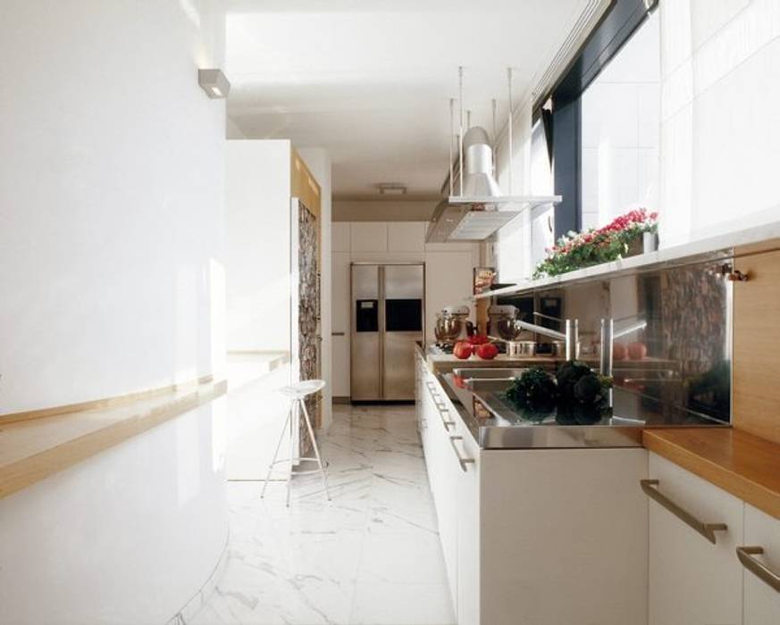 Ristrutturazione appartamento Como, Cappelletti Architetti Cappelletti Architetti Cucina moderna Marmo