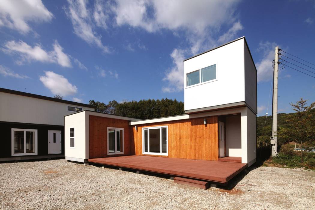 하루만에 뚝딱짓는 모듈러주택 - 스마트하우스, 스마트하우스 스마트하우스 Modern home Wood Wood effect