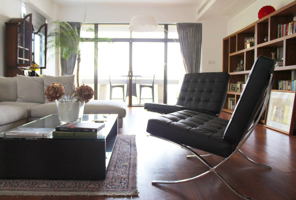 OFFICIAL RESIDENCE - REPULSE BAY, M2A Design M2A Design Modern living room Wood Wood effect Sofas & armchairs