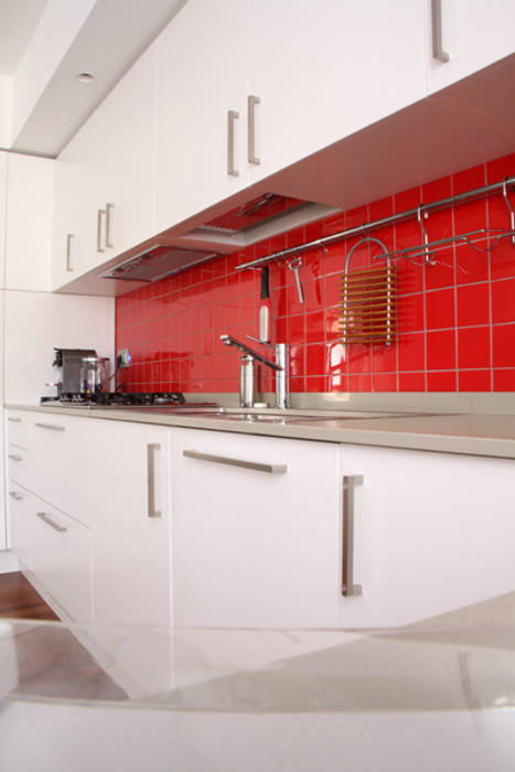 Unire Due Appartamenti Su Livelli Diversi In Una Casa A Corte Cucina Moderna Di T T Architettura Moderno Homify