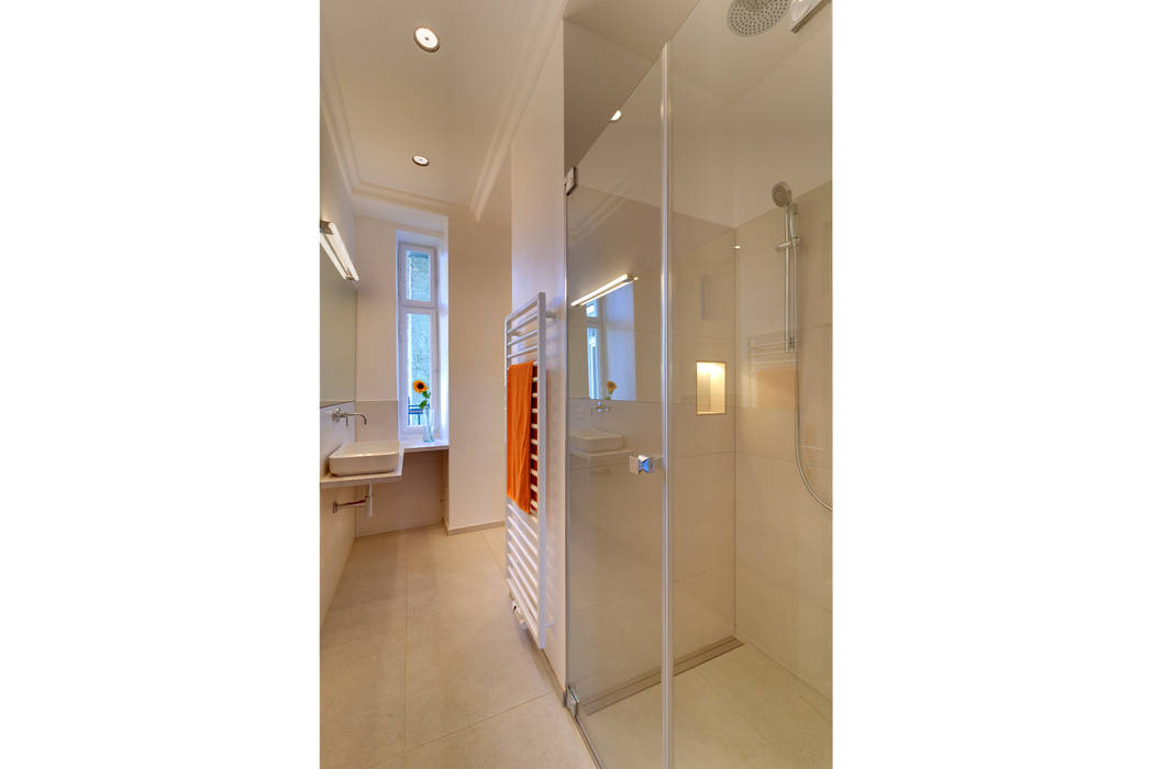 Sanierung Wohnung Schwabing, arcs architekten arcs architekten Klassische Badezimmer