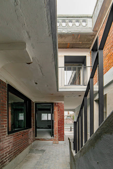 성수동 리모델링 SSD 22, atelier longo 아뜰리에 롱고 atelier longo 아뜰리에 롱고 Modern houses Bricks