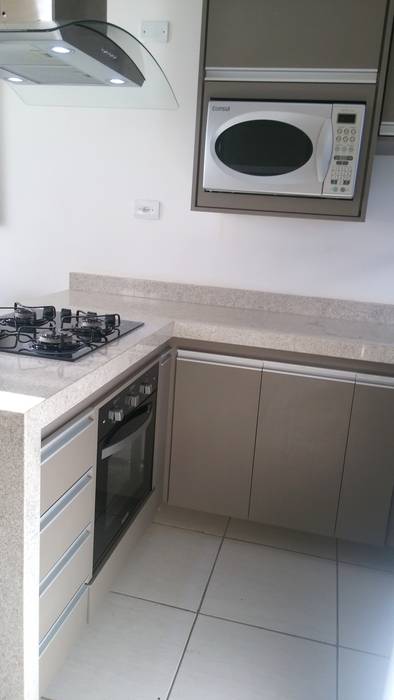 Depois Cozinha Com Armarios Cooktop E Forno Embutido Cozinhas Ecleticas Por Priscilla Borges Arquitetura E Interiores Ecletico Homify
