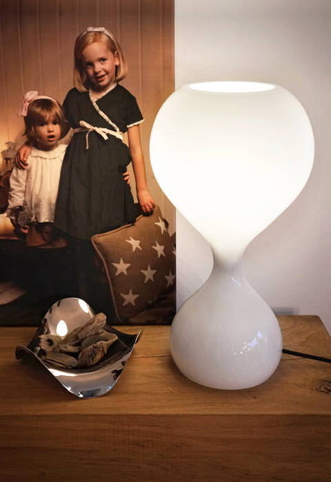 BLUBB, next home collection e.K. next home collection e.K. Salas modernas Vidrio Iluminación