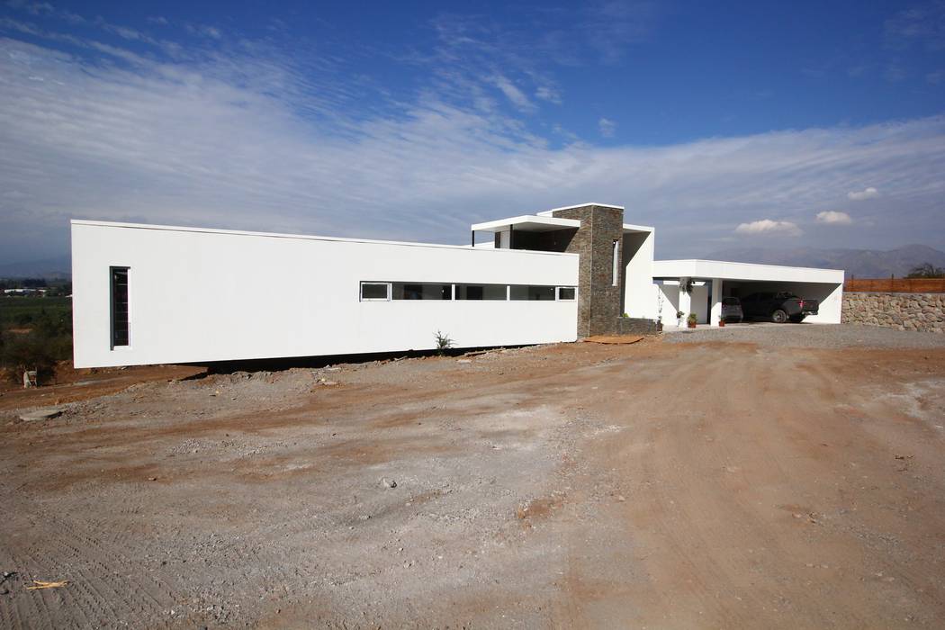 Vivienda JVL, Rinconada de Los Andes, C3proyecta C3proyecta Casas estilo moderno: ideas, arquitectura e imágenes Concreto reforzado