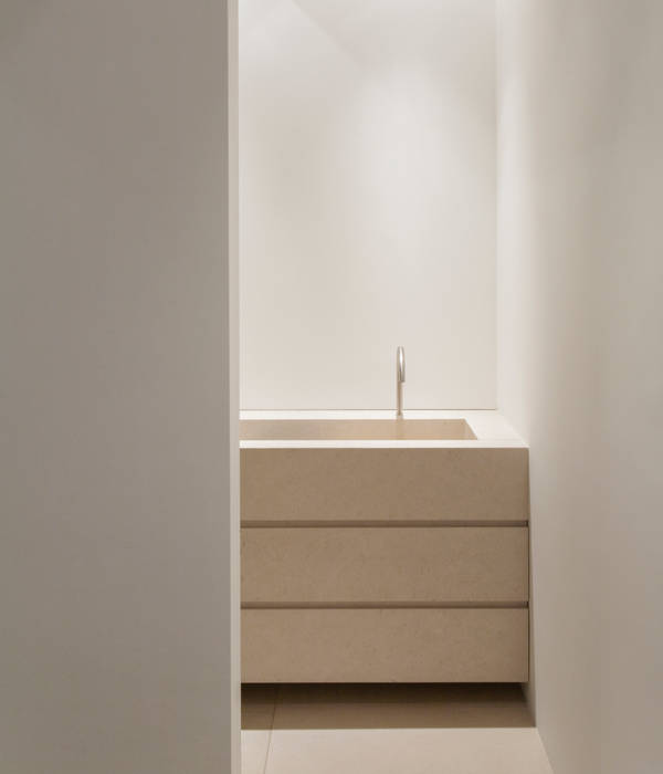 Washbasin homify Minimalistische badkamers Kalksteen Wastafels