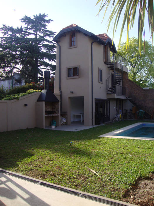 REMODELACION Y PUESTA EN VALOR CASA EN VICENTE LOPEZ, ARQUITECTA MORIELLO ARQUITECTA MORIELLO Modern houses