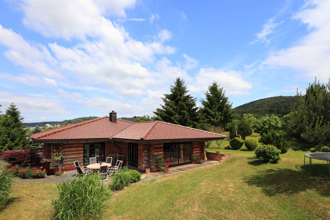 Haus Racoon Hill Rustikale Hauser Von Das Holzhaus Oliver Schattat Gmbh Rustikal Homify
