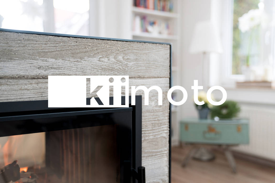 .kii4 | kiimoto Kaminofen mit Verkleidung in Holzoptik , kiimoto kamine kiimoto kamine Ruang Keluarga Modern Beton