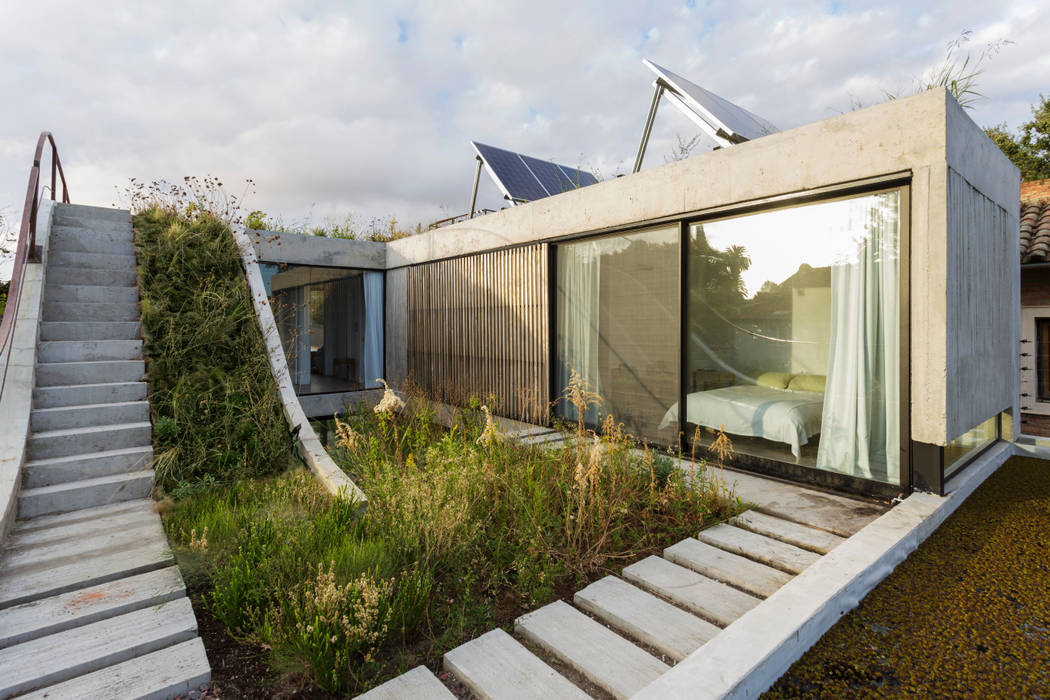 Casa MeMo - VIVIENDA UNIFAMILIAR ICONO DE LA SUSTENTABILIDAD , BAM! arquitectura BAM! arquitectura Modern style balcony, porch & terrace Concrete