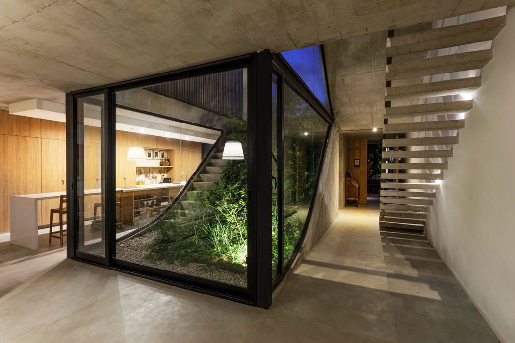 Casa MeMo - VIVIENDA UNIFAMILIAR ICONO DE LA SUSTENTABILIDAD , BAM! arquitectura BAM! arquitectura Living room Concrete