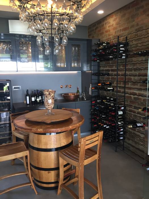 House Verster - Johannesburg , Graftink Interior and Architectural Design Studio Graftink Interior and Architectural Design Studio Modern Home Wine Cellar