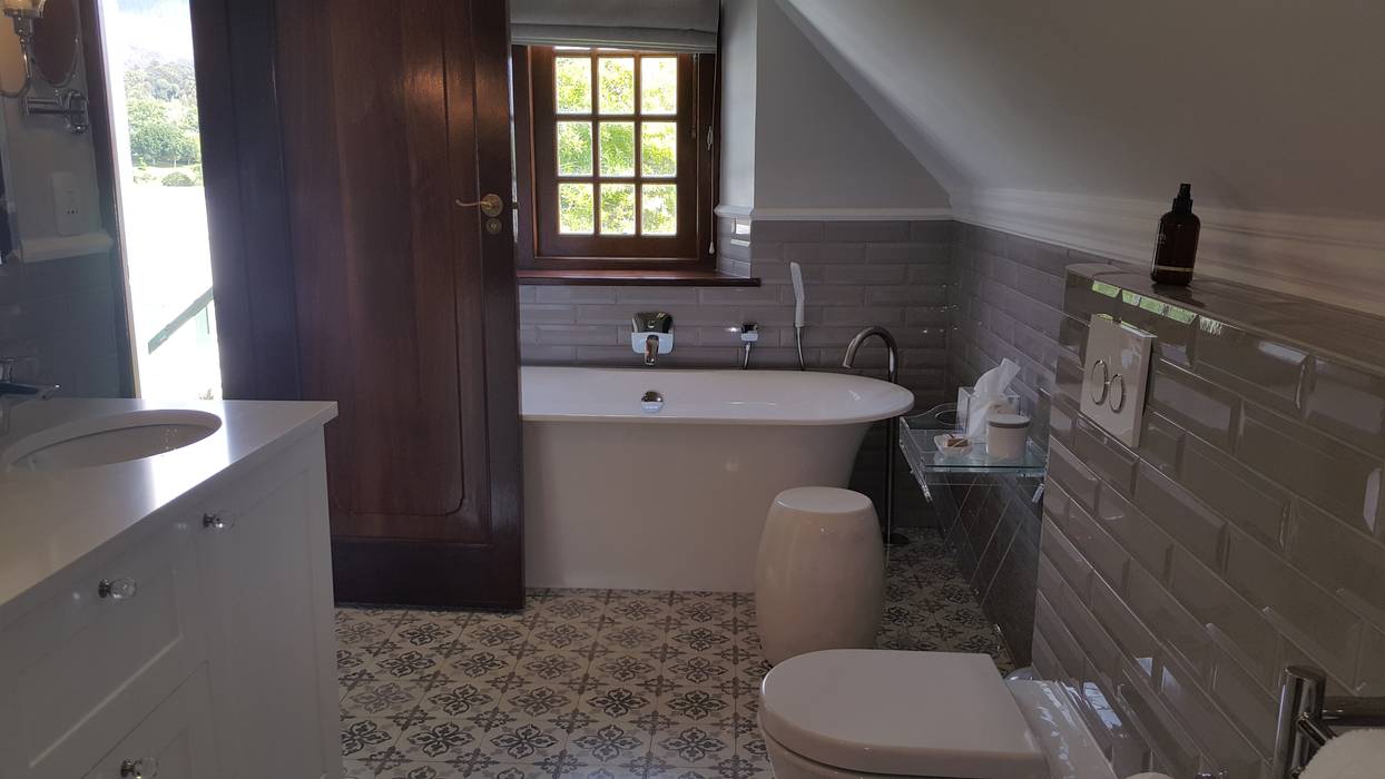 Steenberg Bathrooms, Nailed it Projects Nailed it Projects Classic style bathroom