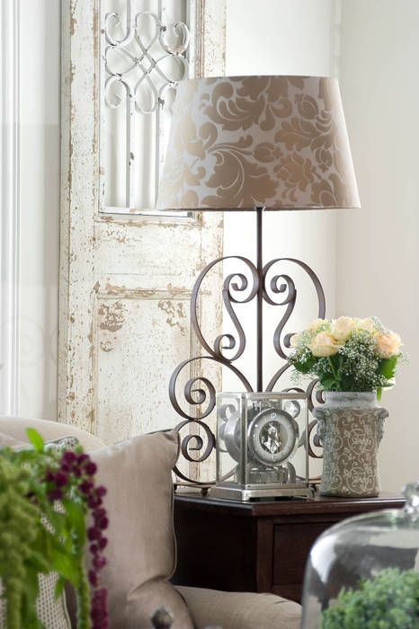 Lamp details Peter Thomas Interiors Classic style living room