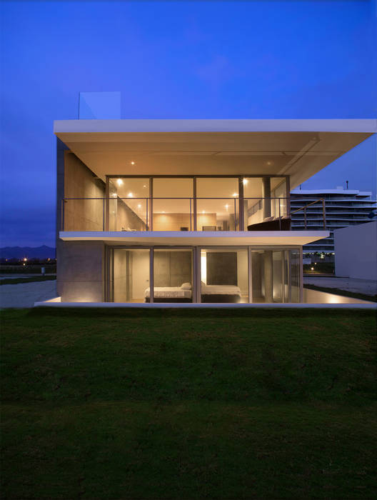 CASA LIVING, Chetecortés Chetecortés Modern home