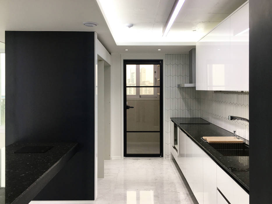 자양 한화꿈에그린 / 33평형 아파트 인테리어 , 오락디자인 오락디자인 Modern kitchen Metal
