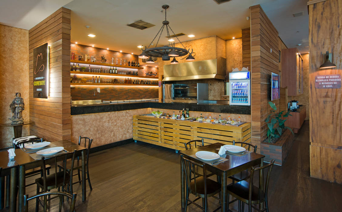 Bar e Restaurante Picanha do Cowboy contato: arquitetura@beecriativa.com.br, Bee Arquitetura Criativa Bee Arquitetura Criativa Commercial spaces Bars & clubs