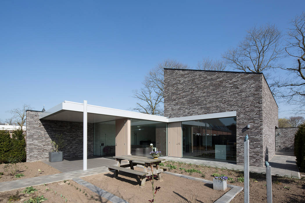 Energiepositieve woning, Joris Verhoeven Architectuur Joris Verhoeven Architectuur 庭院