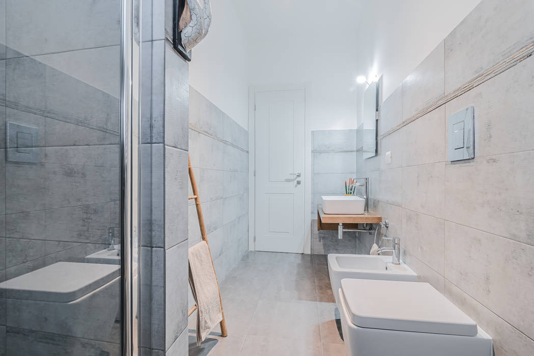 Ristrutturazione appartamento Milano, Tibaldi, Facile Ristrutturare Facile Ristrutturare Modern Bathroom