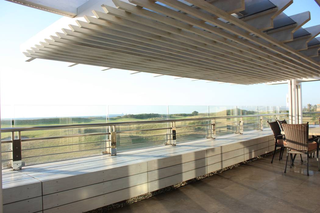 Timber Pergola & Glass Fins, Inline Spaces Pty Ltd Inline Spaces Pty Ltd